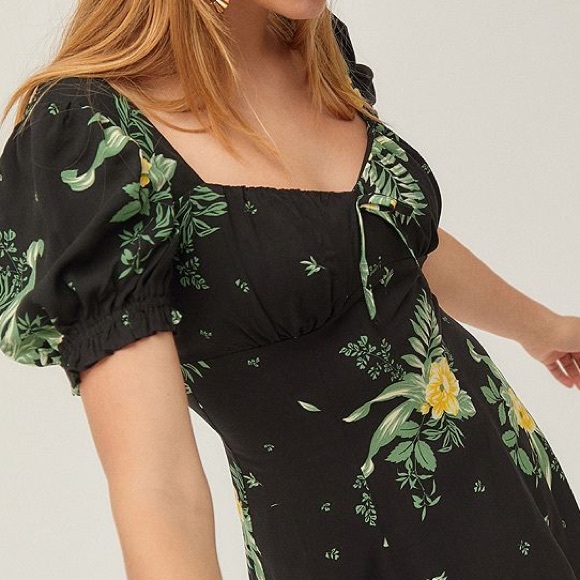 UO Cassia Puff Sleeve Minidress Tropical Floral - Picture 2 of 3